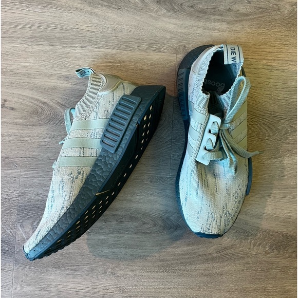 Adidas NMD R1 PK | Size 38 - Picture 4 of 10
